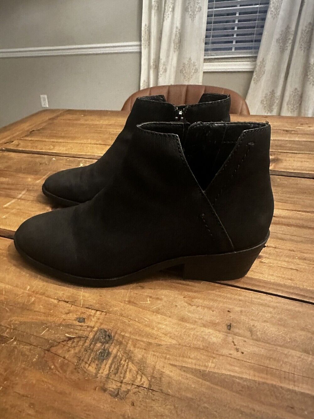 Frye and Co Caden Womens Size 7 M Black Suede Ankle Boots Zip Up Shoes Booties
